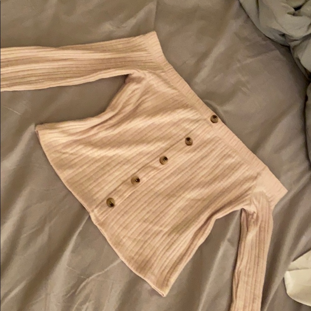 Long sleeve crop top